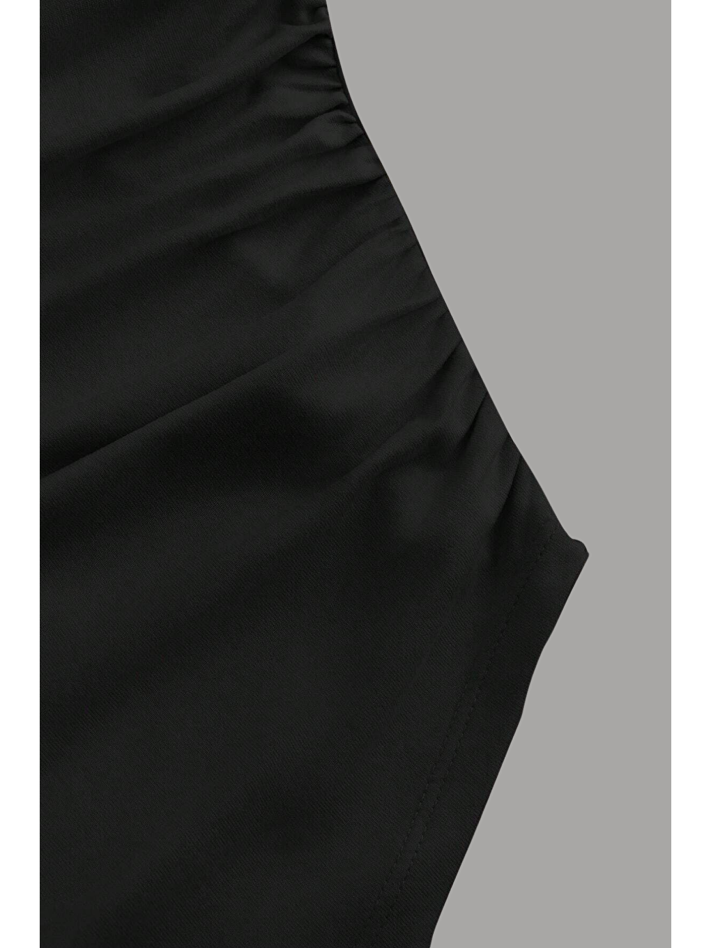 Kadın Siyah Elastanlı Drapeli Uzun İspanyol Kollu Crop Bluz-2