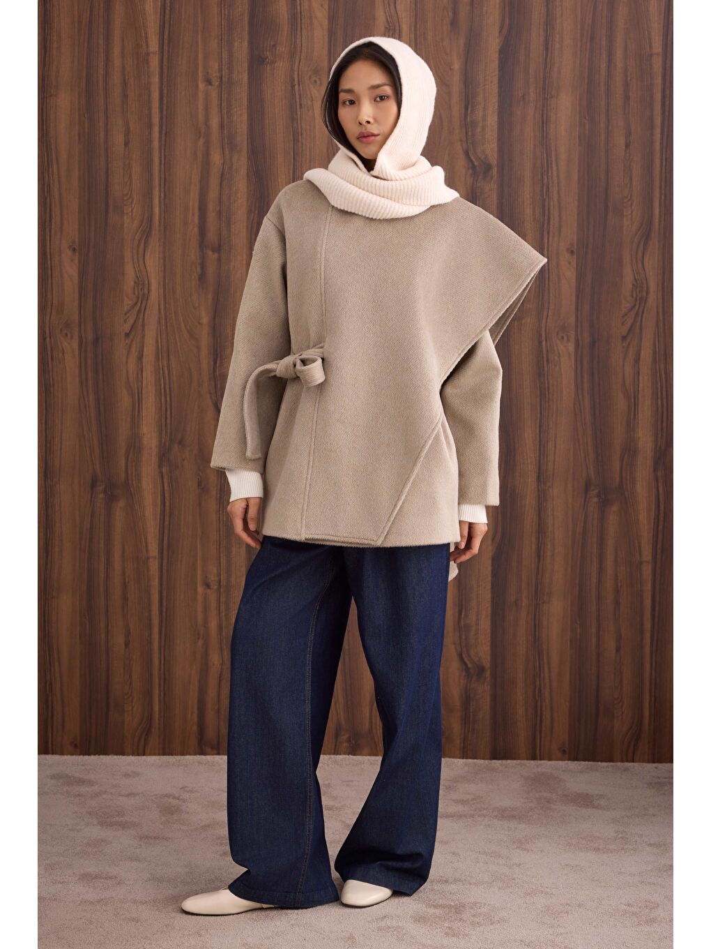 Bej Kuşaklı Şal Yaka Kaban Açık Vizon