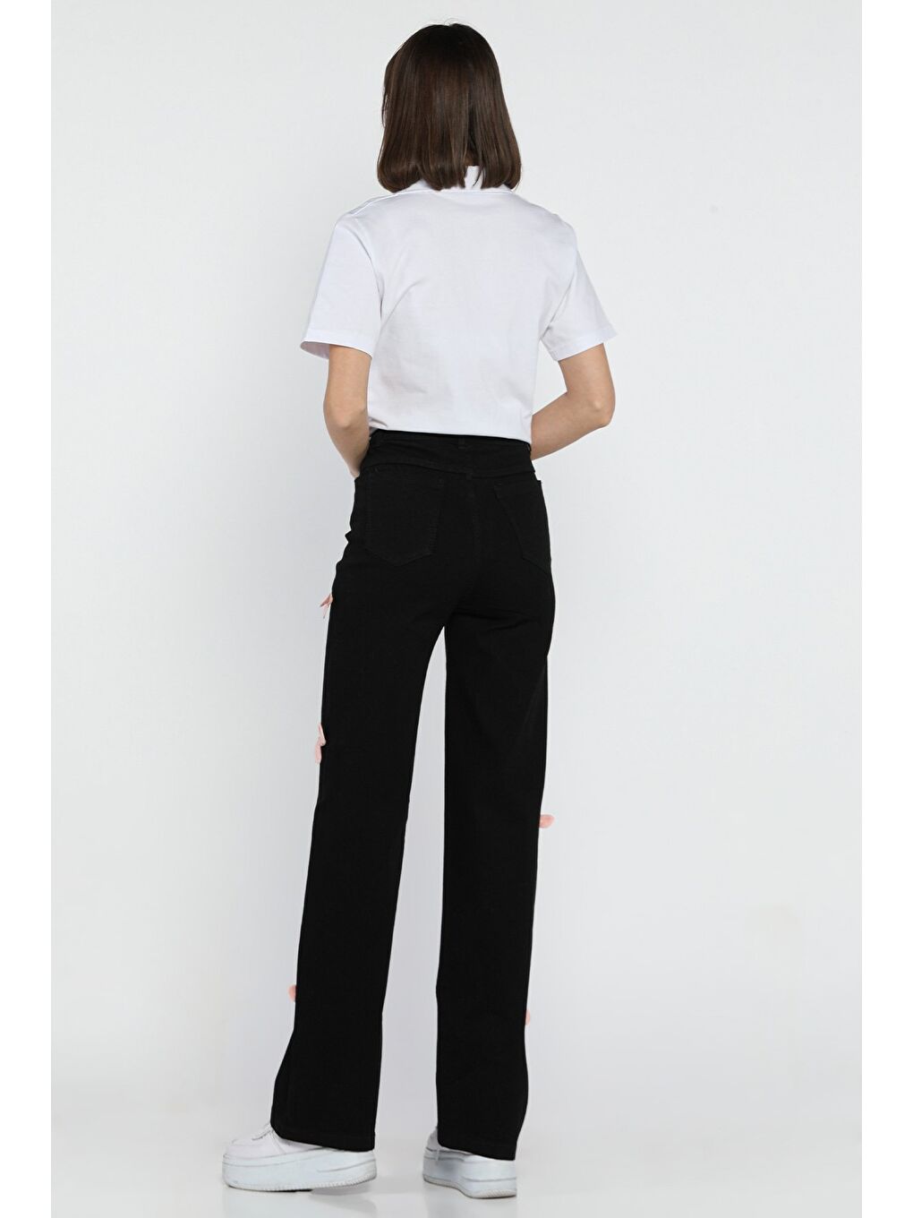 Siyah Fiyonk Detaylı Yüksek Bel Bol Paça Kadın Jean Pantolon-3