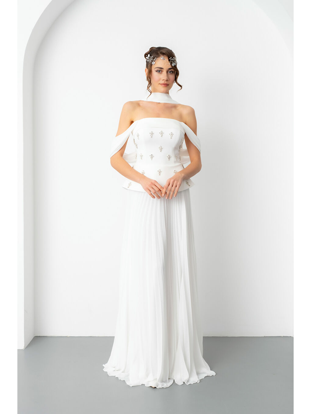 Kadın Beyaz Straplez Yaka Taşlı Uzun Söz Nişan Nikah Abiye Elbise-1