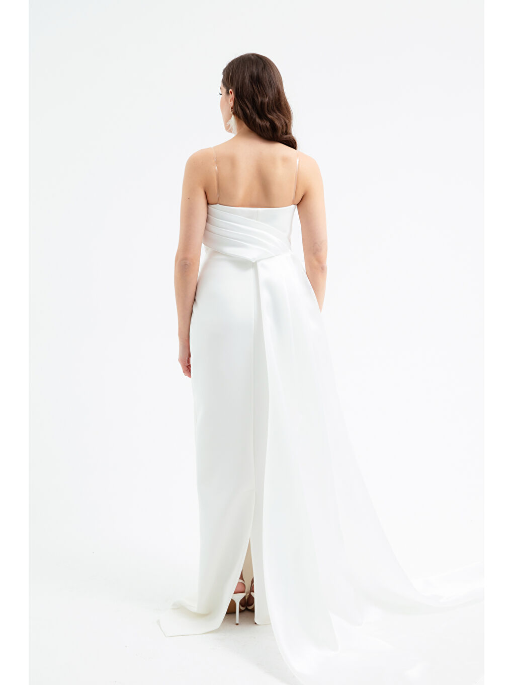 Kadın Beyaz Straplez Yaka Kuyruklu Söz Nişan Nikah Abiye Elbise-4