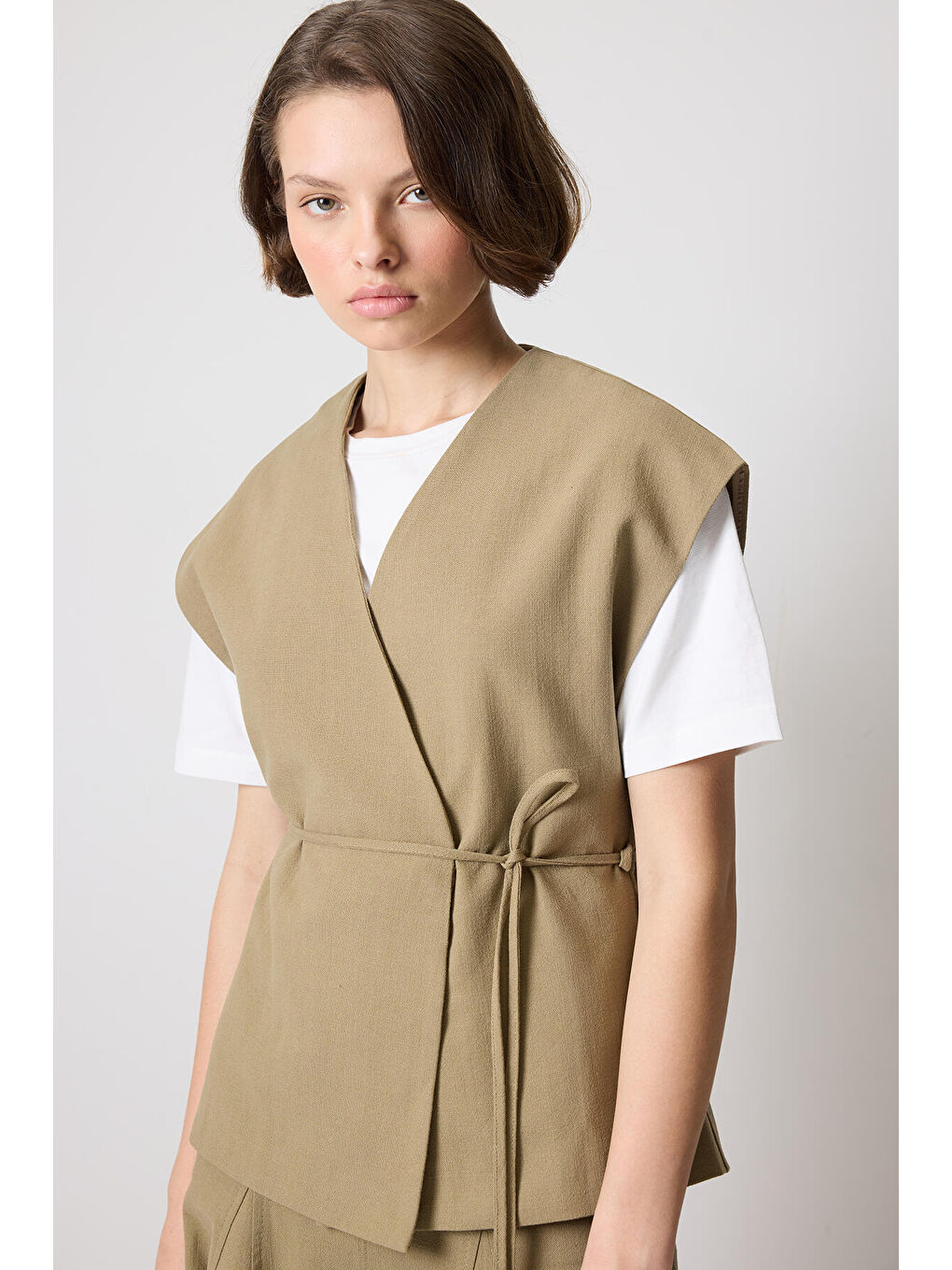 Yeşil Biye Kemerli Yelek Etek Takım-1