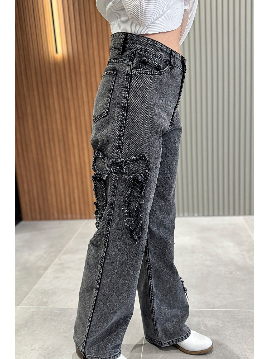 Antrasit Yan Kurdele Detaylı Kadın Bol Paça Jean Pantolon-2