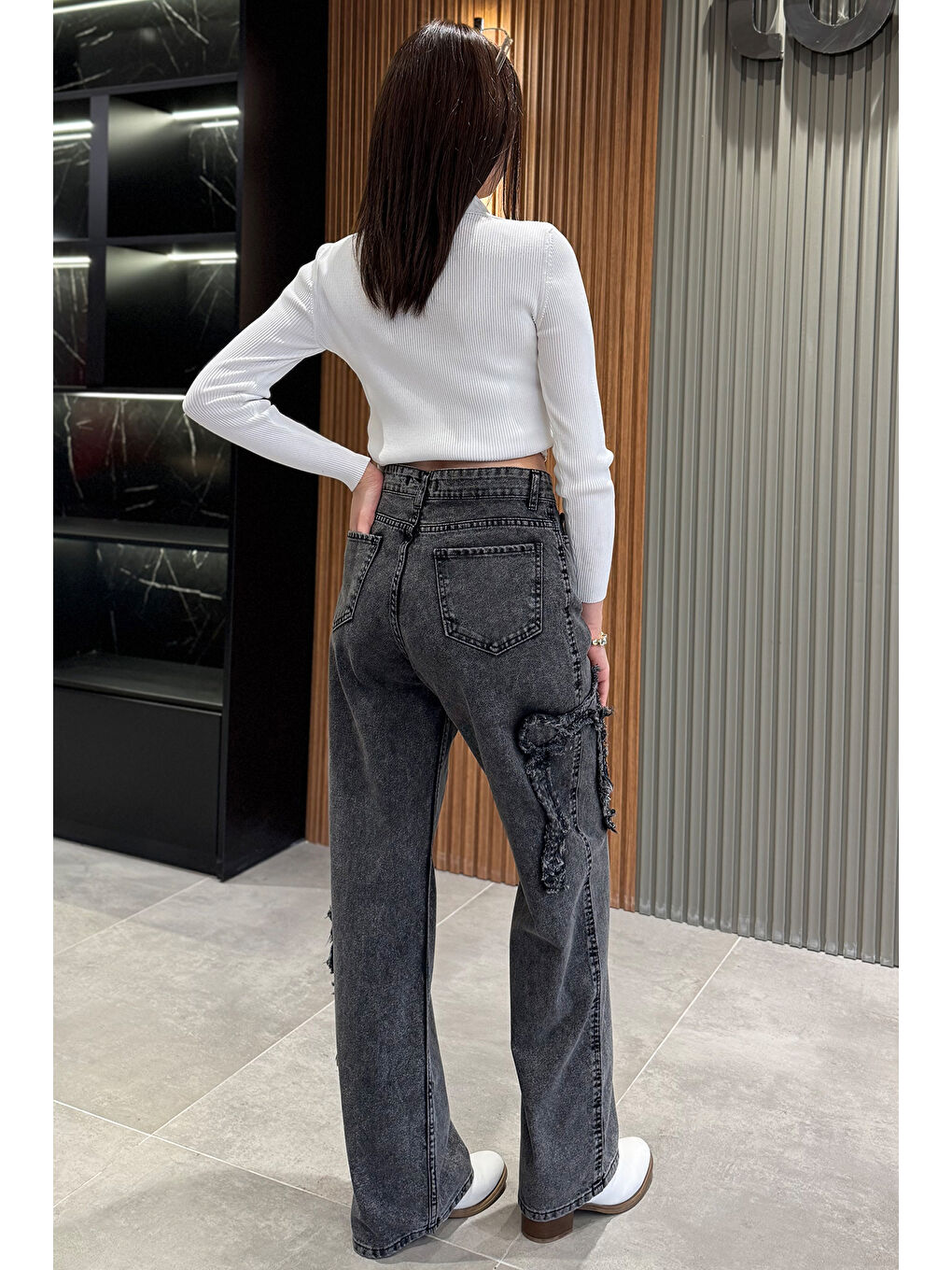 Antrasit Yan Kurdele Detaylı Kadın Bol Paça Jean Pantolon-3