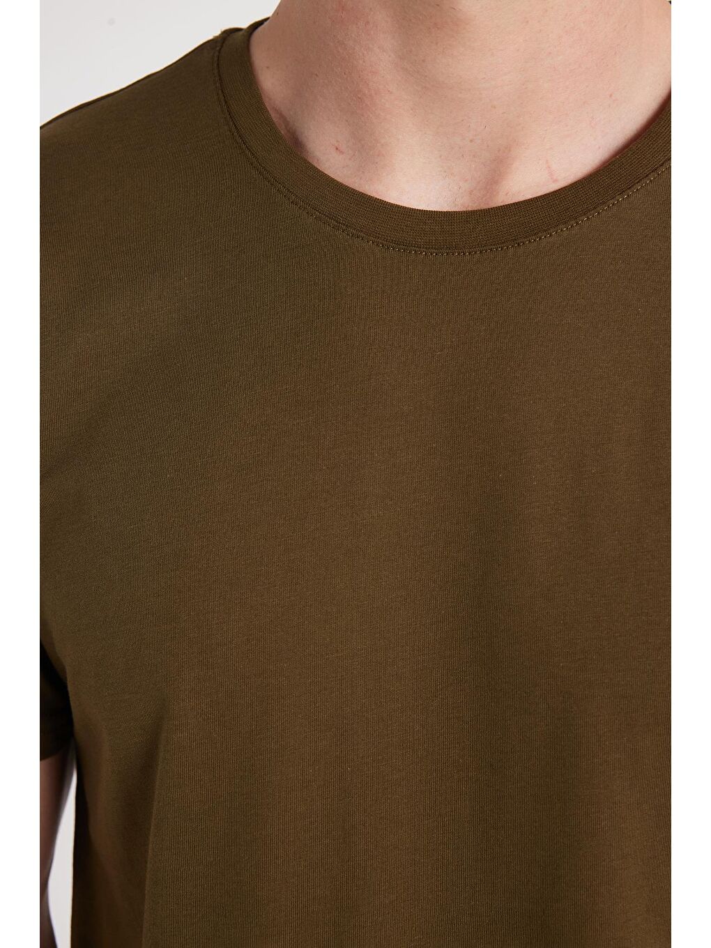 Unisex Slim Fit Dar Kesim %100 Pamuk Yumuşak Dokulu Haki Bisiklet Yaka Tişört-2