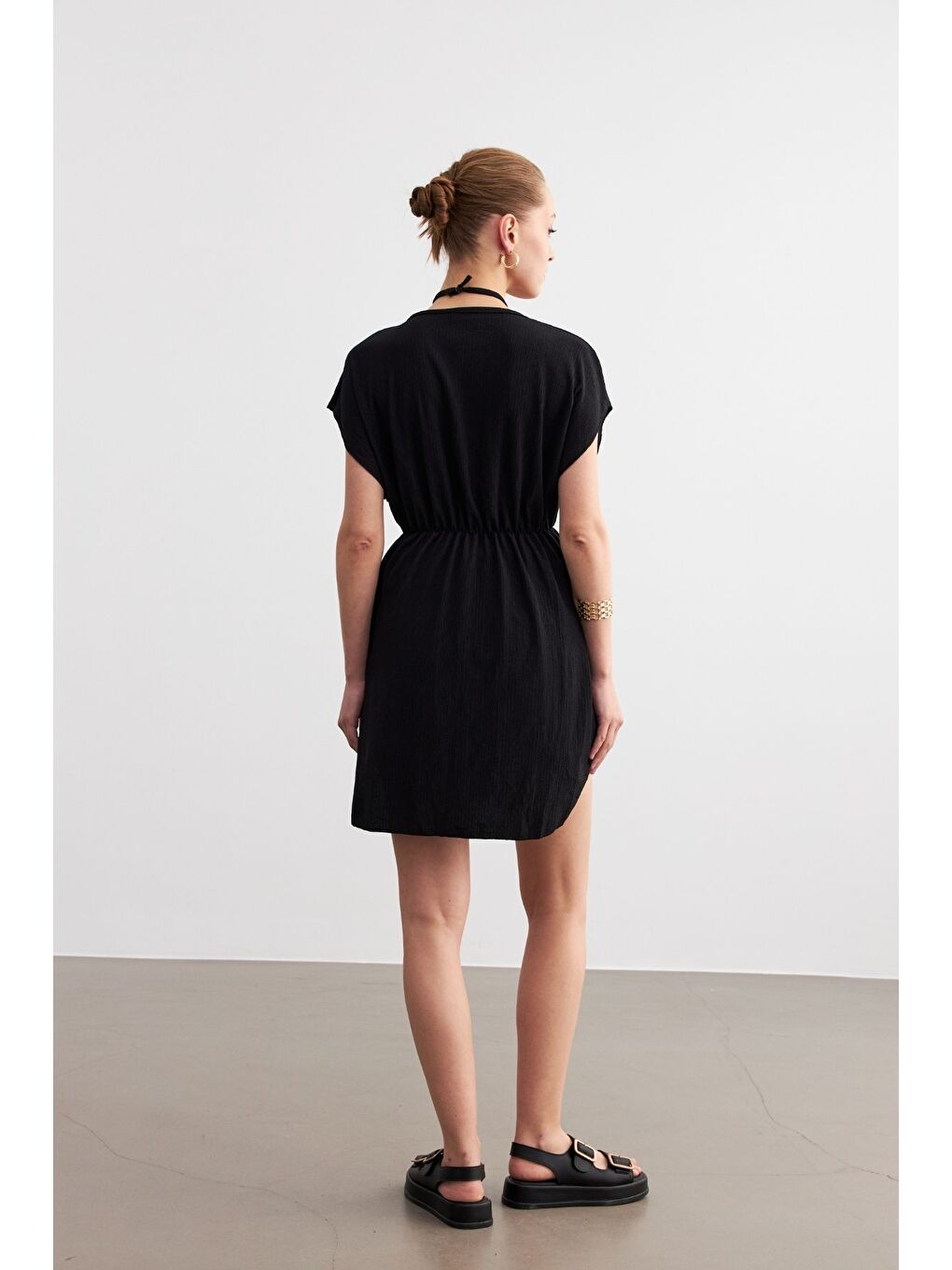 Kadın Siyah V Yaka İpli Pareo-4