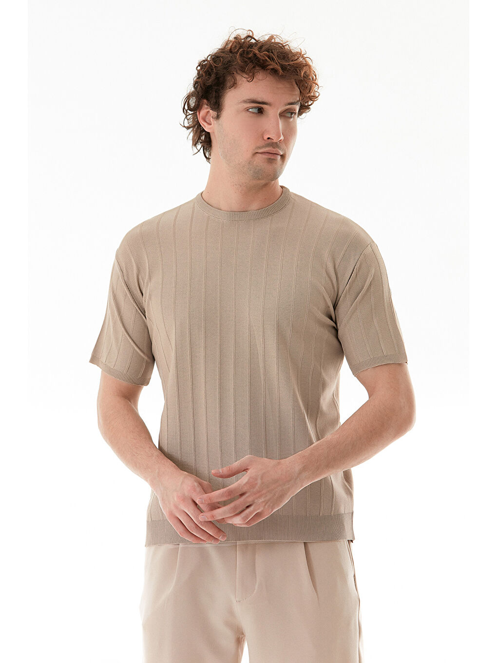 Bej Şeritli Bisiklet Yaka Triko Tişört