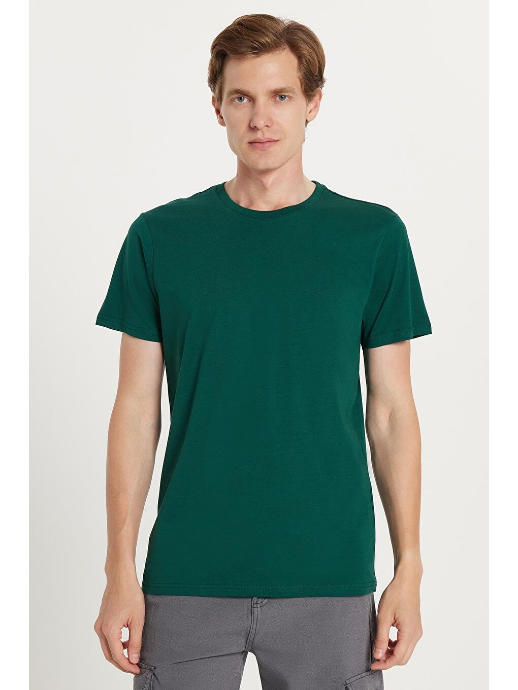 Unisex Slim Fit Dar Kesim %100 Pamuk Yumuşak Dokulu Yeşil Bisiklet Yaka Tişört-3