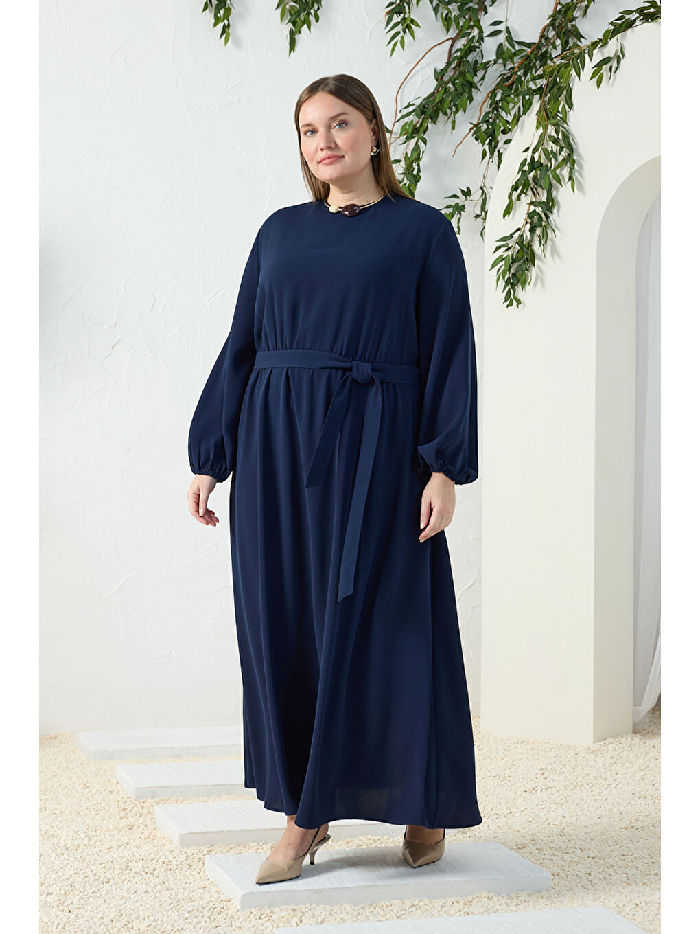 Lacivert Bel ve Kol Ucu Lastik Detaylı Elbise-1