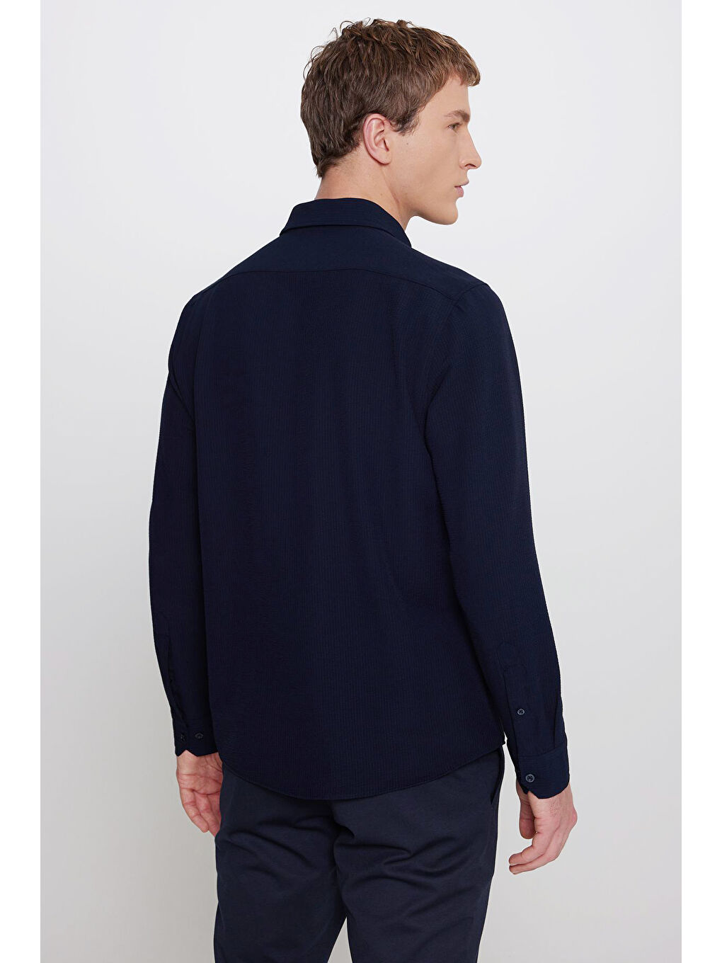 Erkek Lacivert Slim Fit Dar Kesim Düğmeli Yaka Gofre Desenli Gömlek-4