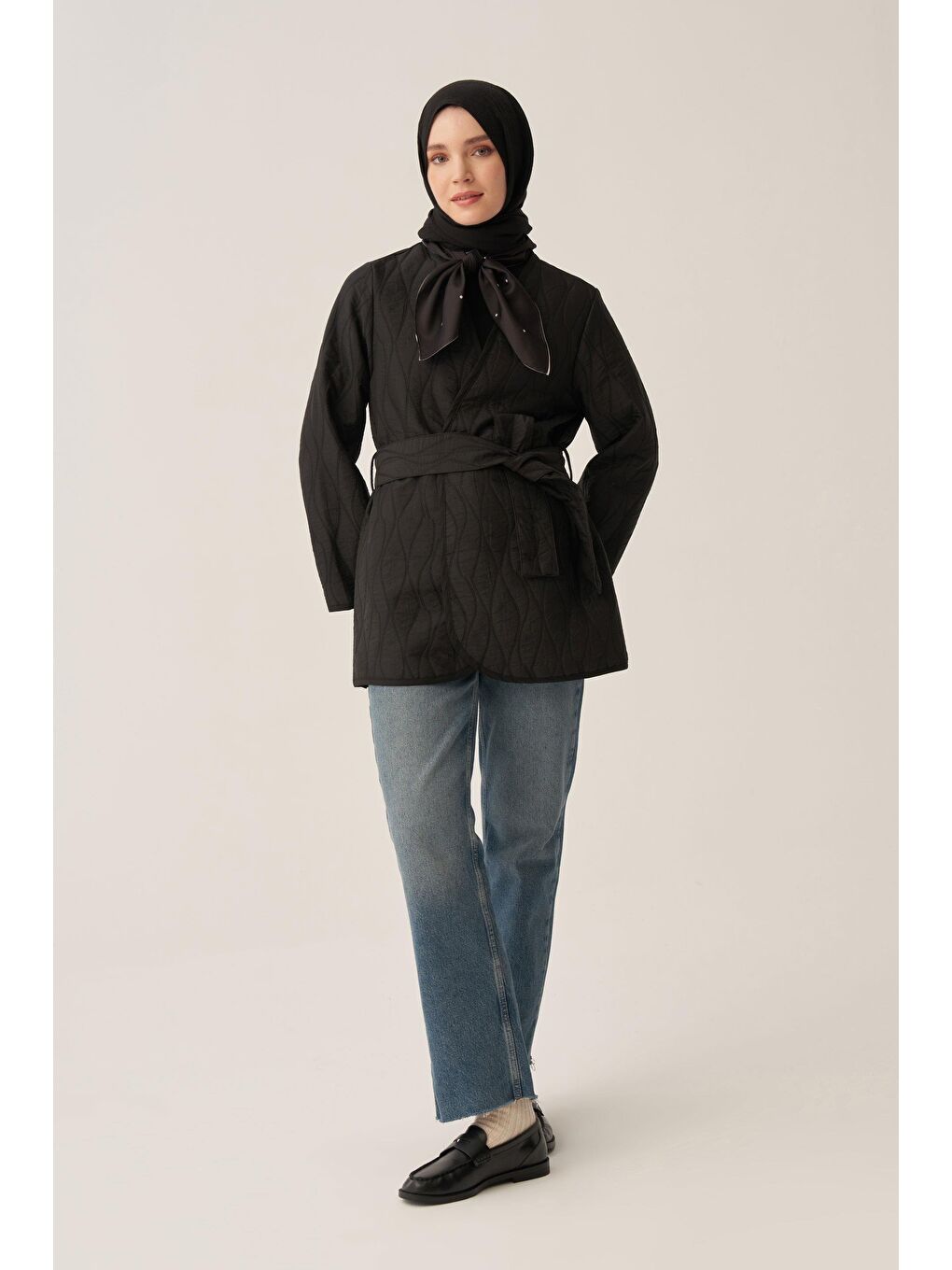 Siyah-İnce Kapitone Kruvaze Kuşaklı Ceket-1