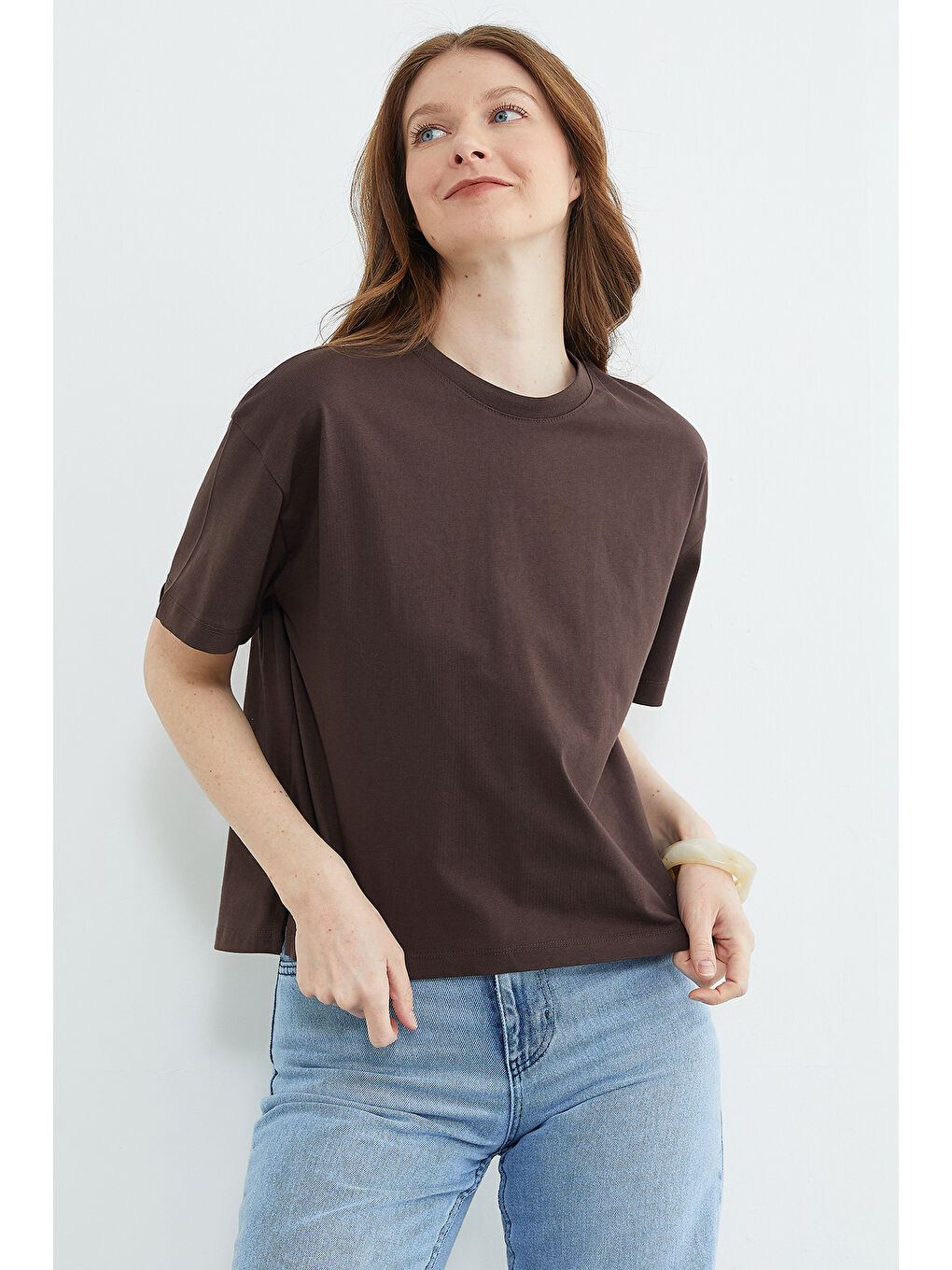 Kahverengi Basic Bisiklet Yaka Crop Tişört-1