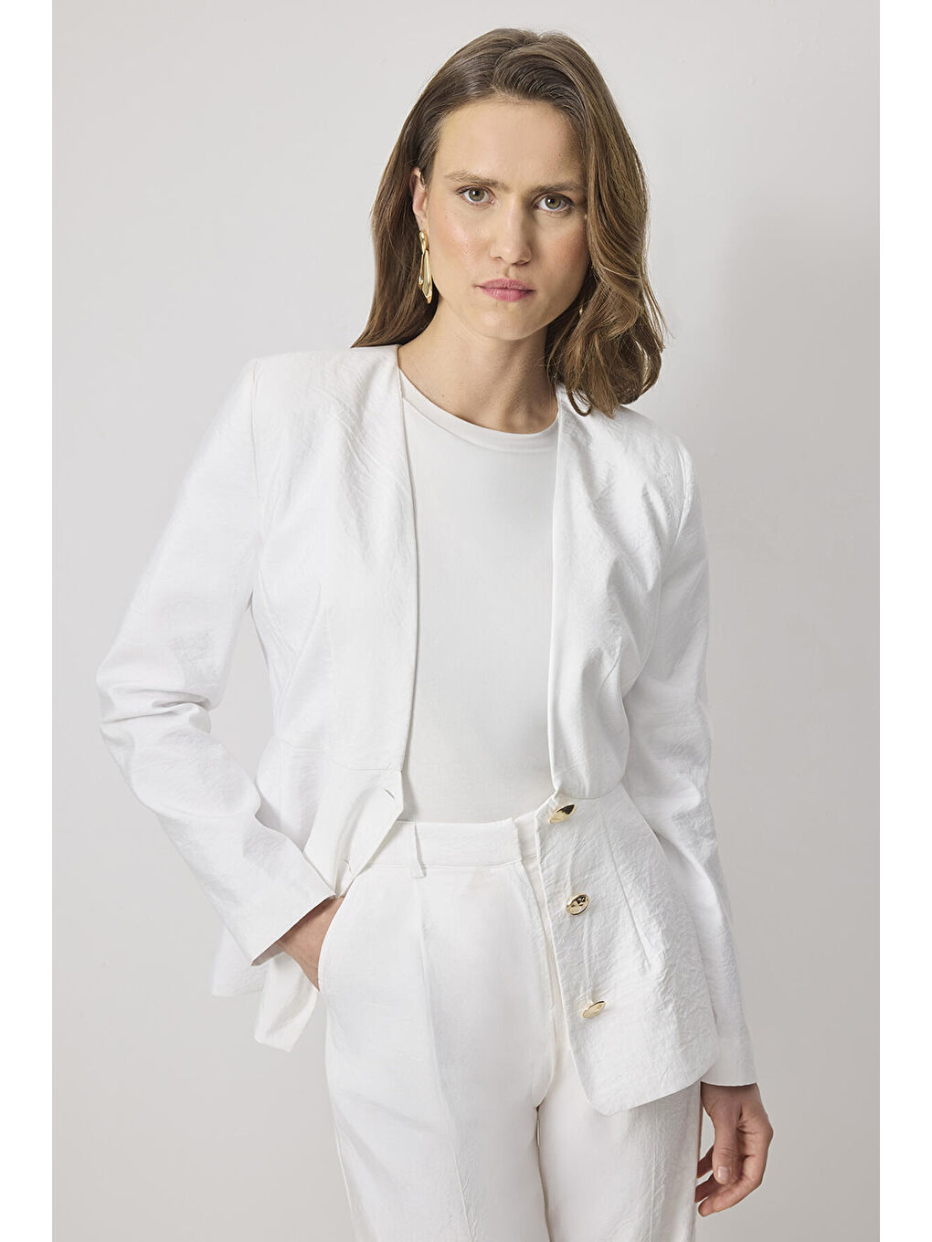 Beyaz Metal Düğmeli Kupra Ceket-3