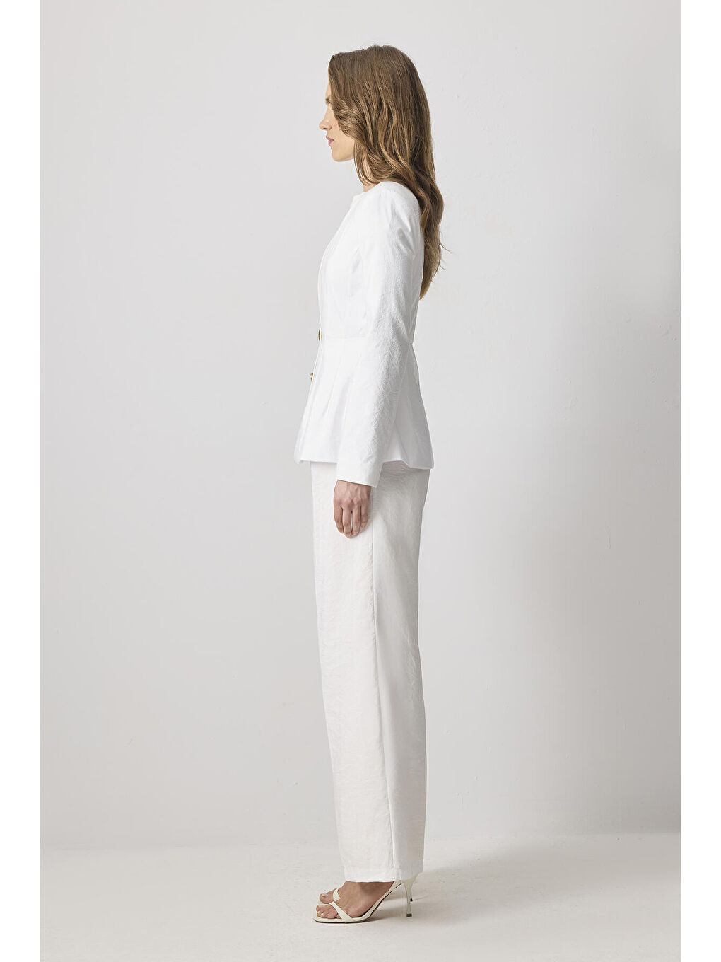 Beyaz Metal Düğmeli Kupra Ceket-4