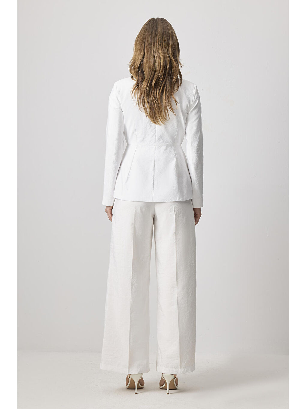 Beyaz Metal Düğmeli Kupra Ceket-5