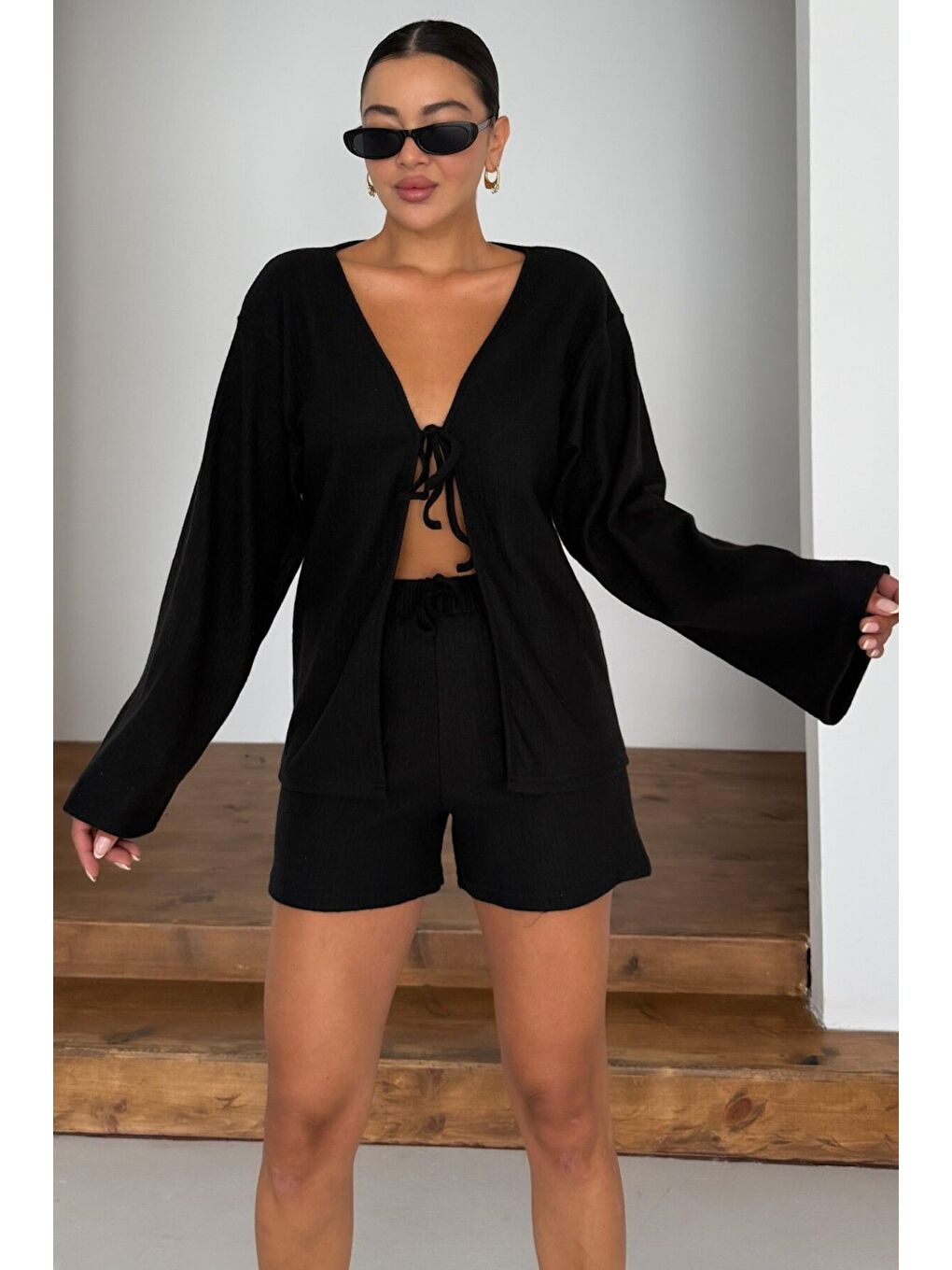 Kadın Siyah Önü Bağlama Detaylı Alt-Üst Şortlu İnterlok Takım-3