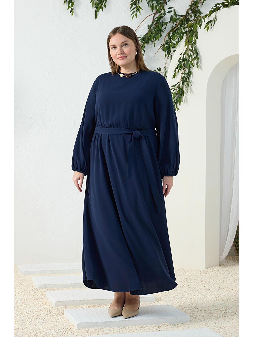 Lacivert Bel ve Kol Ucu Lastik Detaylı Elbise-3