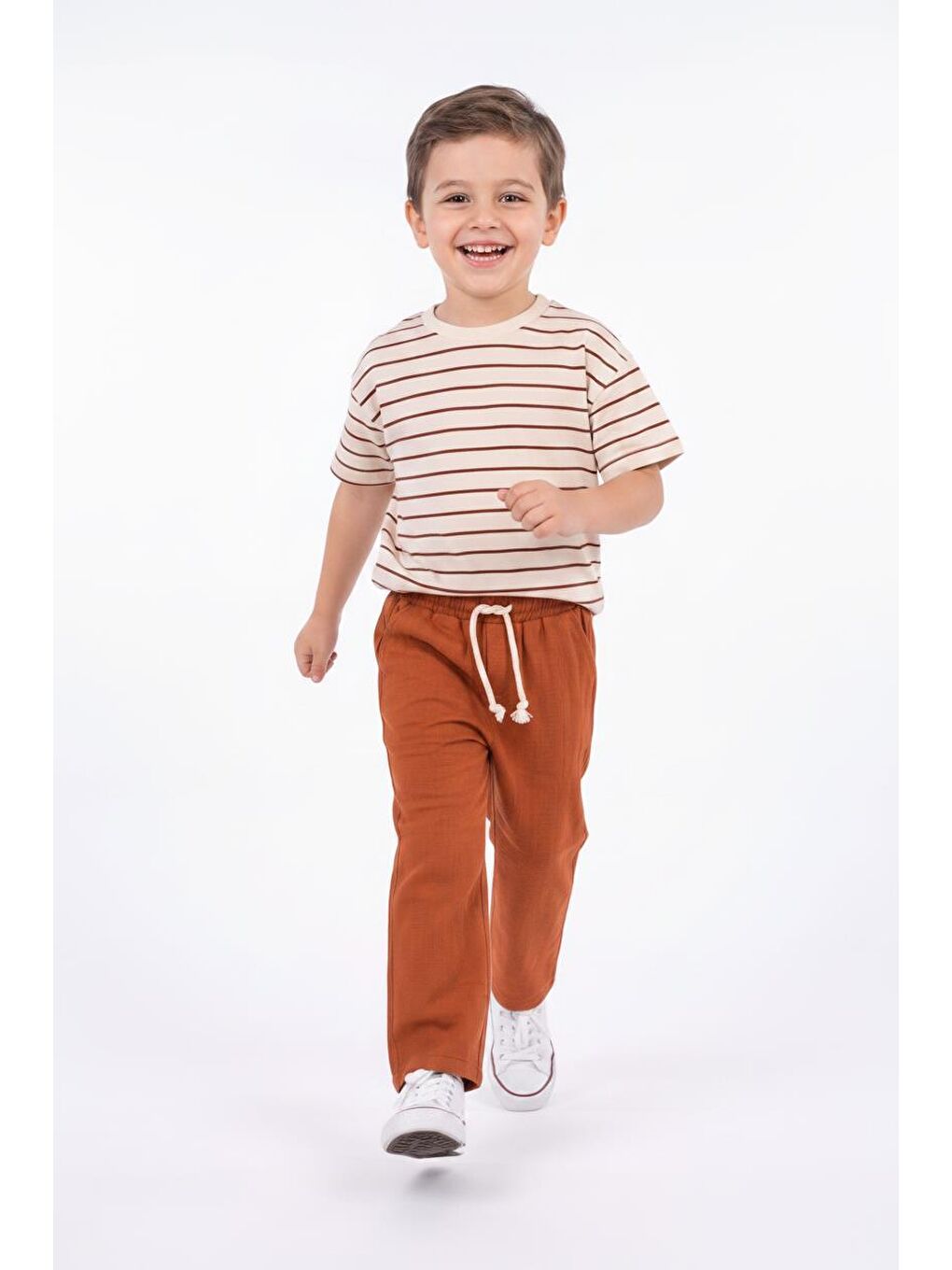 Kahverengi Müslin Pantolon Süprem Tişört 2li Takım-3
