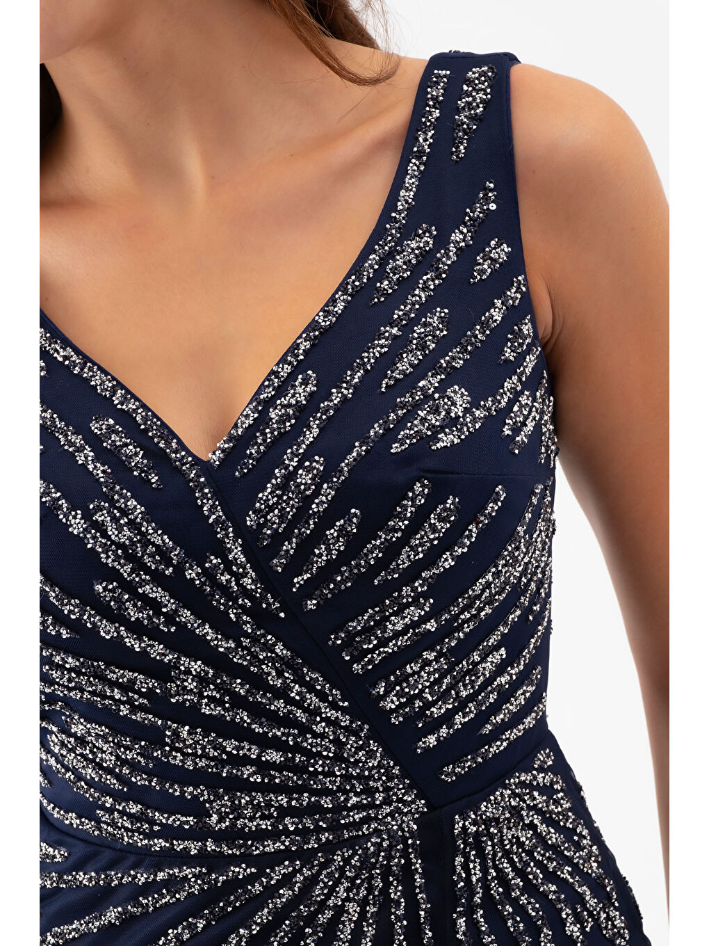 Kadın Lacivert Kolsuz V Yaka Yırtmaçlı Uzun Taşlı Balık Abiye-3