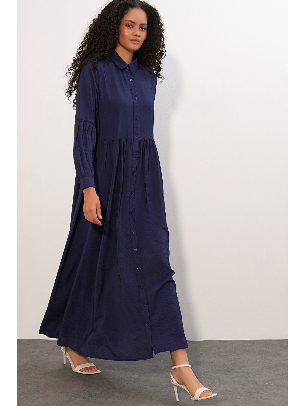 Kadın Boydan Düğmeli Uzun Tesettür Elbise 2591 - Lacivert-4