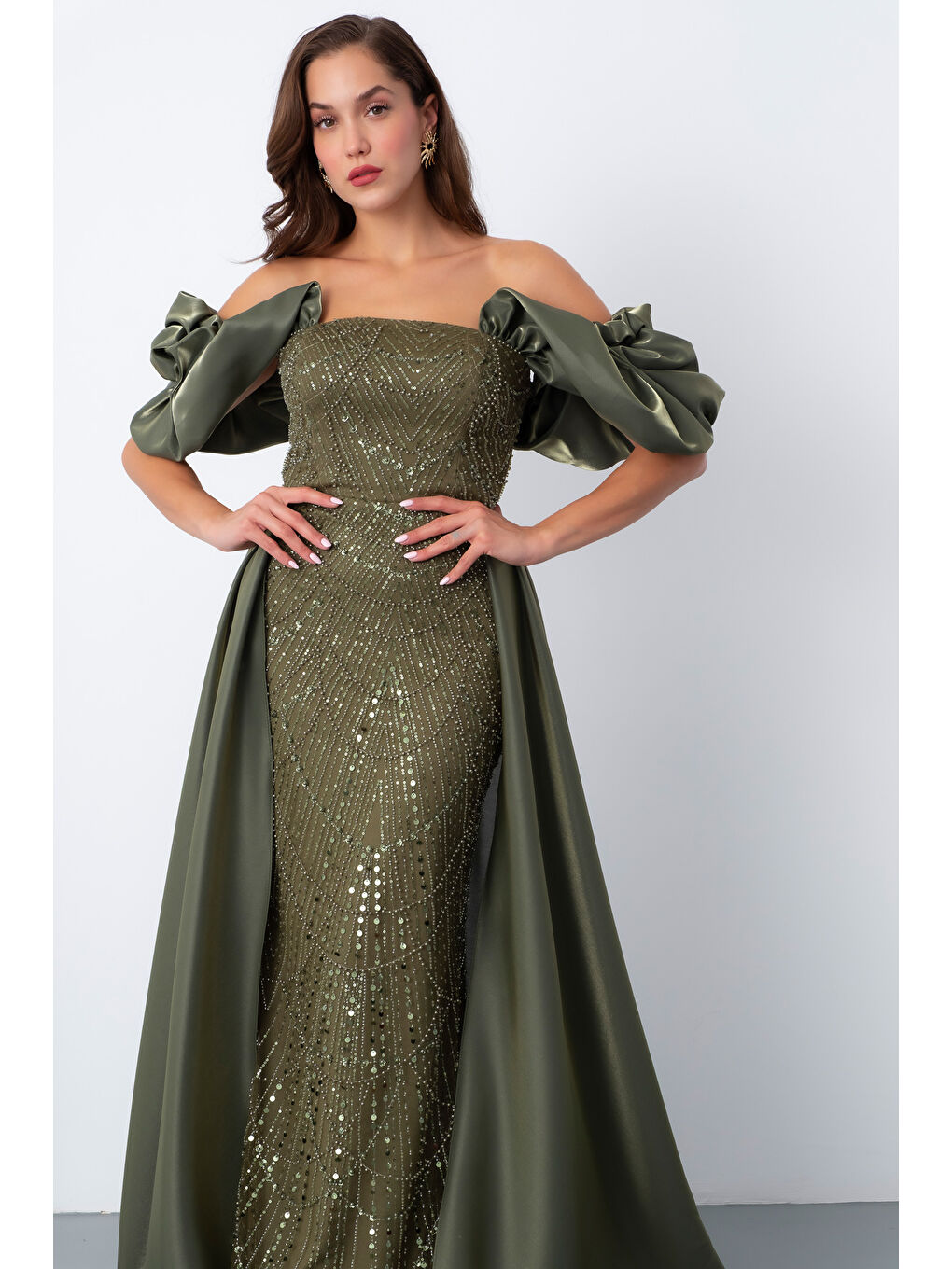 Kadın Haki Kayık Yaka Saten Kuyruklu Uzun Boncuklu Abiye-2