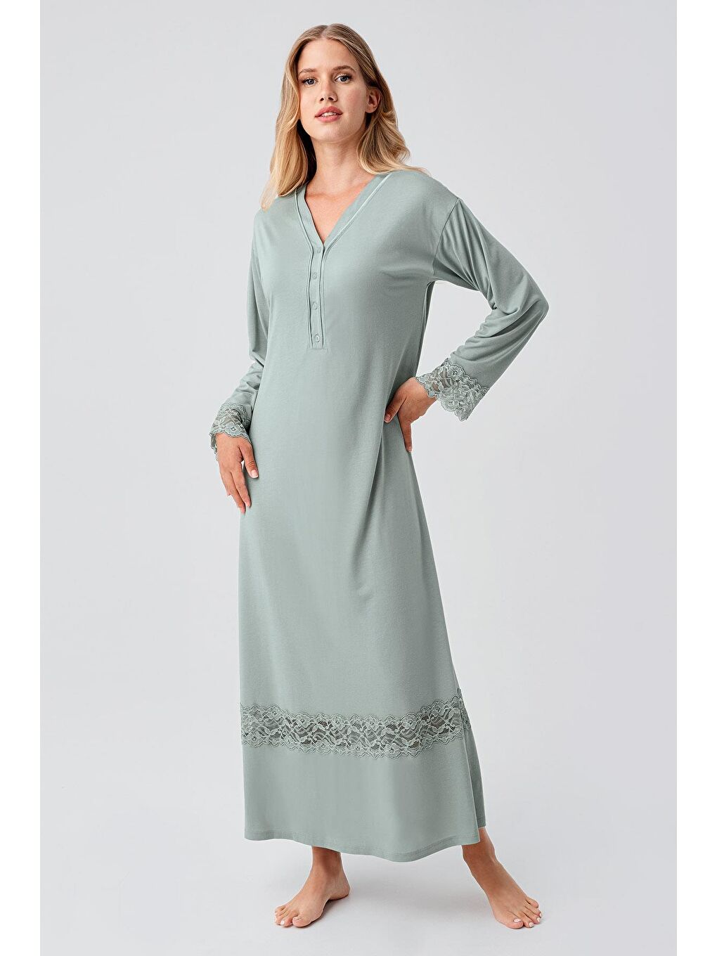 Yeşil Uzun Kollu Dantelli Düğmeli Esnek Viskoz Gecelik 18106