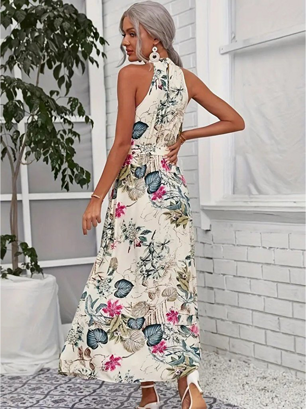Pembe Kadın Omuzlardan Açık Halter Yakalı Yırtmaçlı Çiçek Desenli Süprem Elbise-2