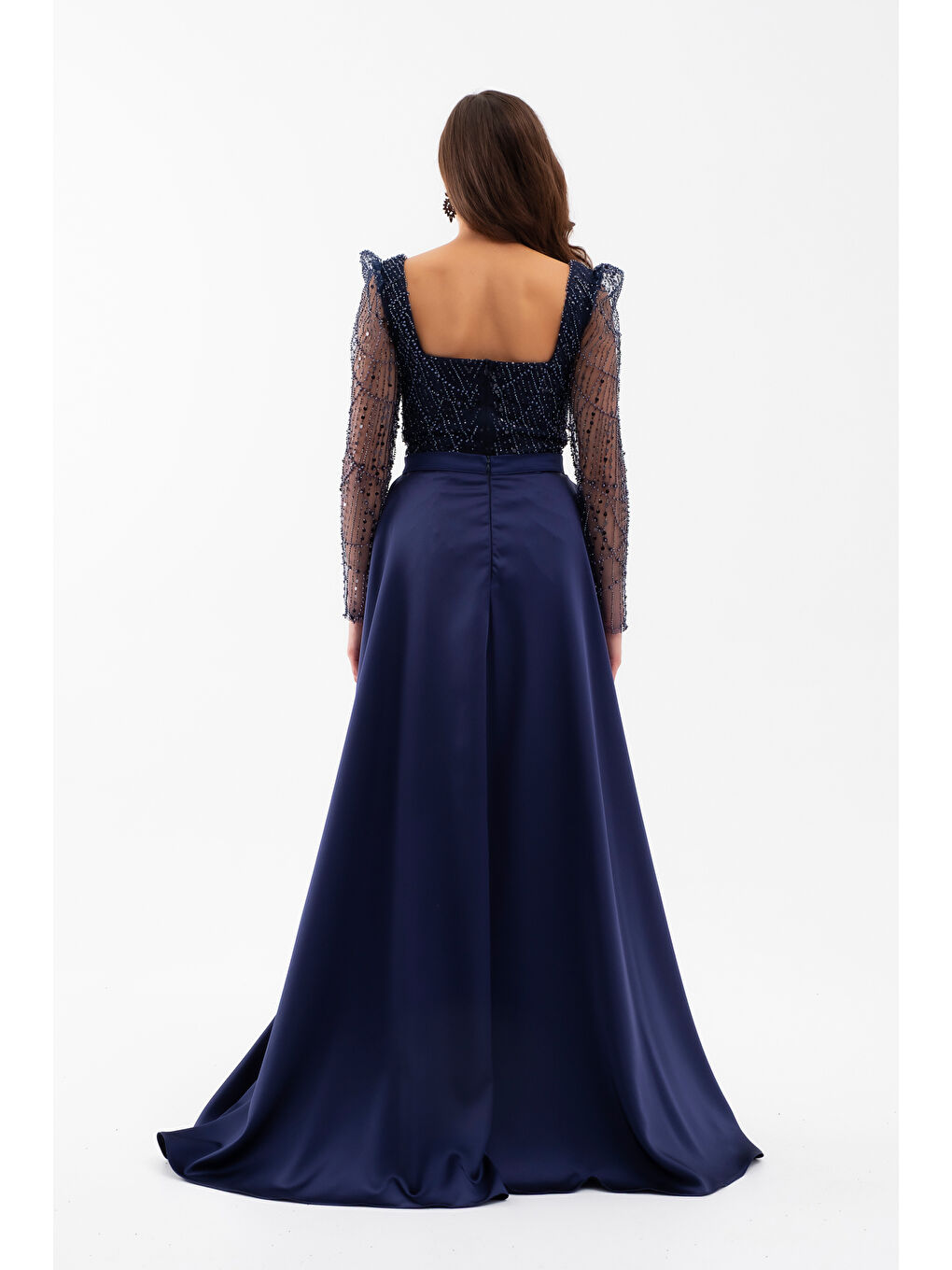 Kadın Lacivert Uzun Kol Taşlı Saten Kuyruk Aksesuarlı Abiye-5