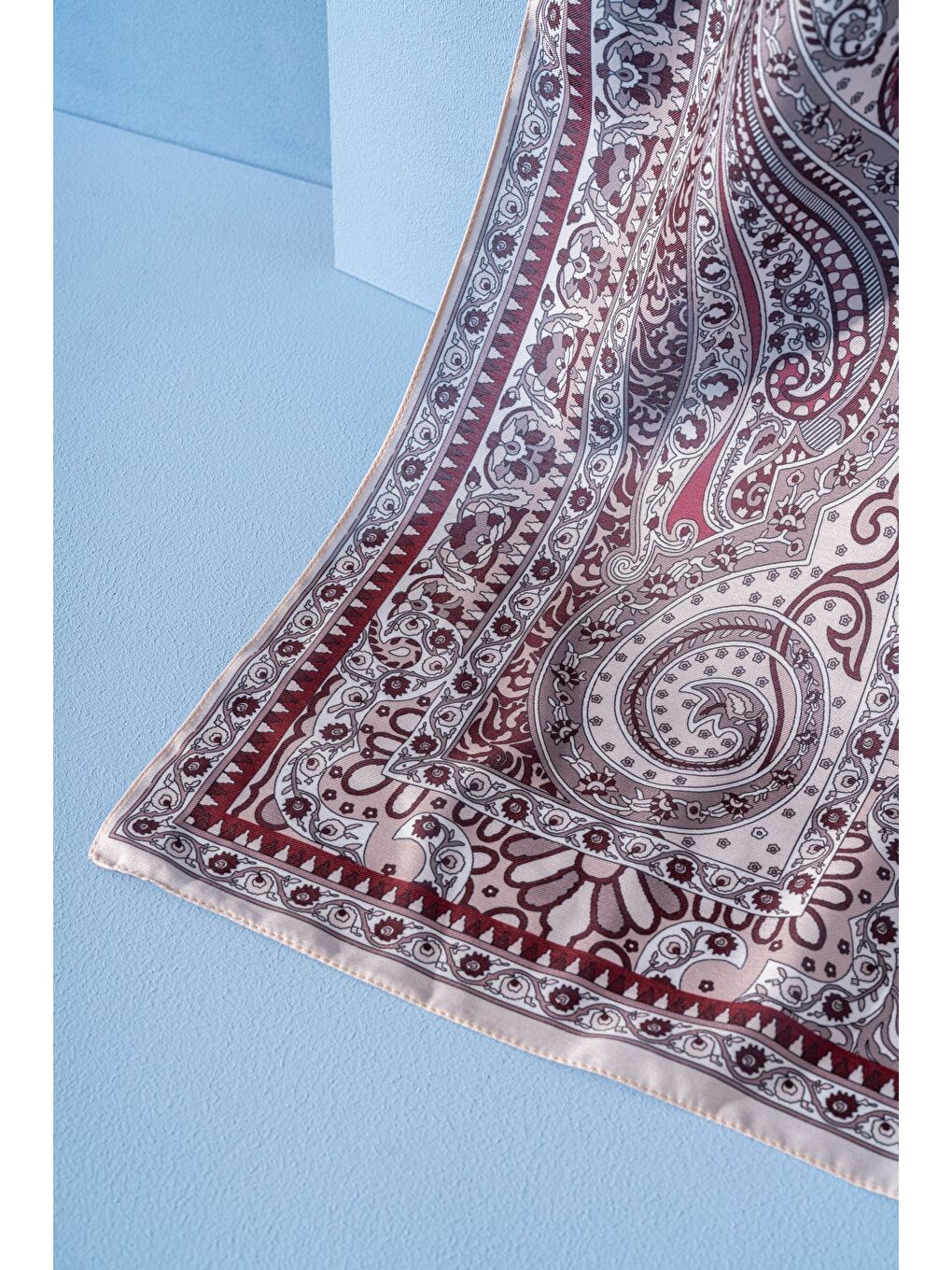 Ekru Kadın Etnik Desen Soft Tlos Şal-1