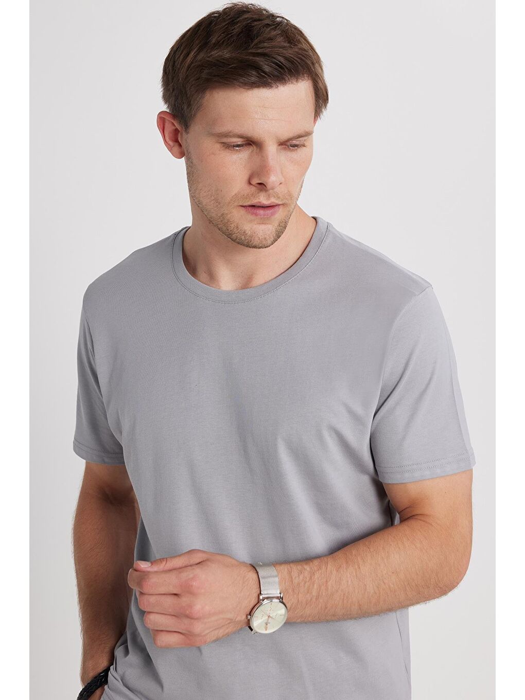 Unisex Slim Fit Dar Kesim %100 Pamuk Yumuşak Dokulu Gri Bisiklet Yaka Tişört