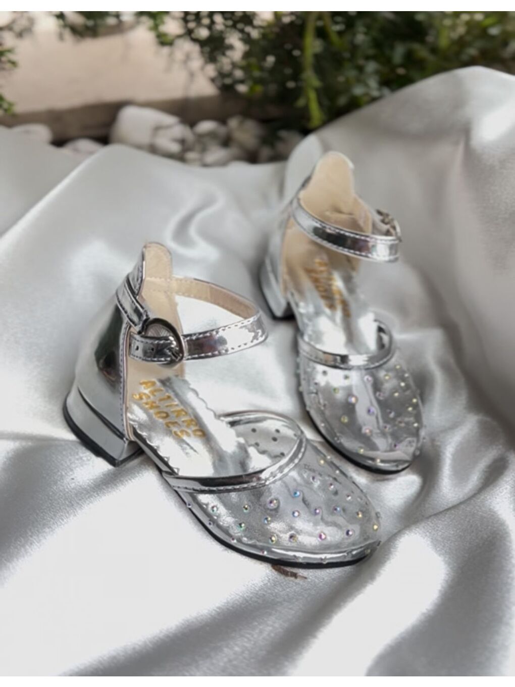 Beyaz Kız Çocuk Gümüş Topuklu Abiye Ayakkabı