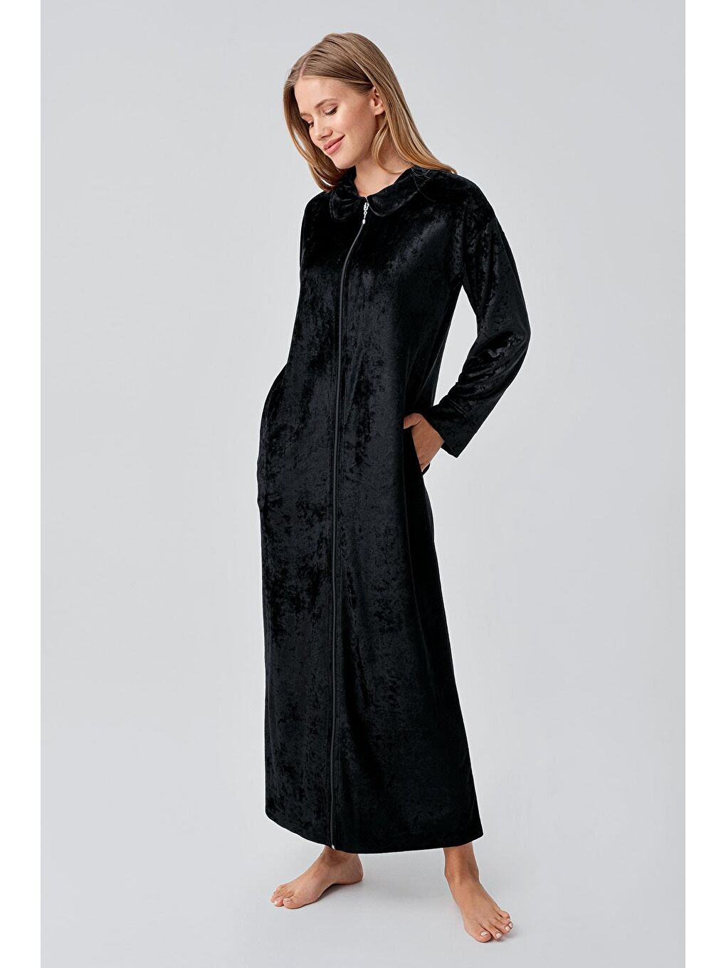 Siyah Uzun Kollu Fermuarlı Cepli Esnek Viskoz Kadife Elbise