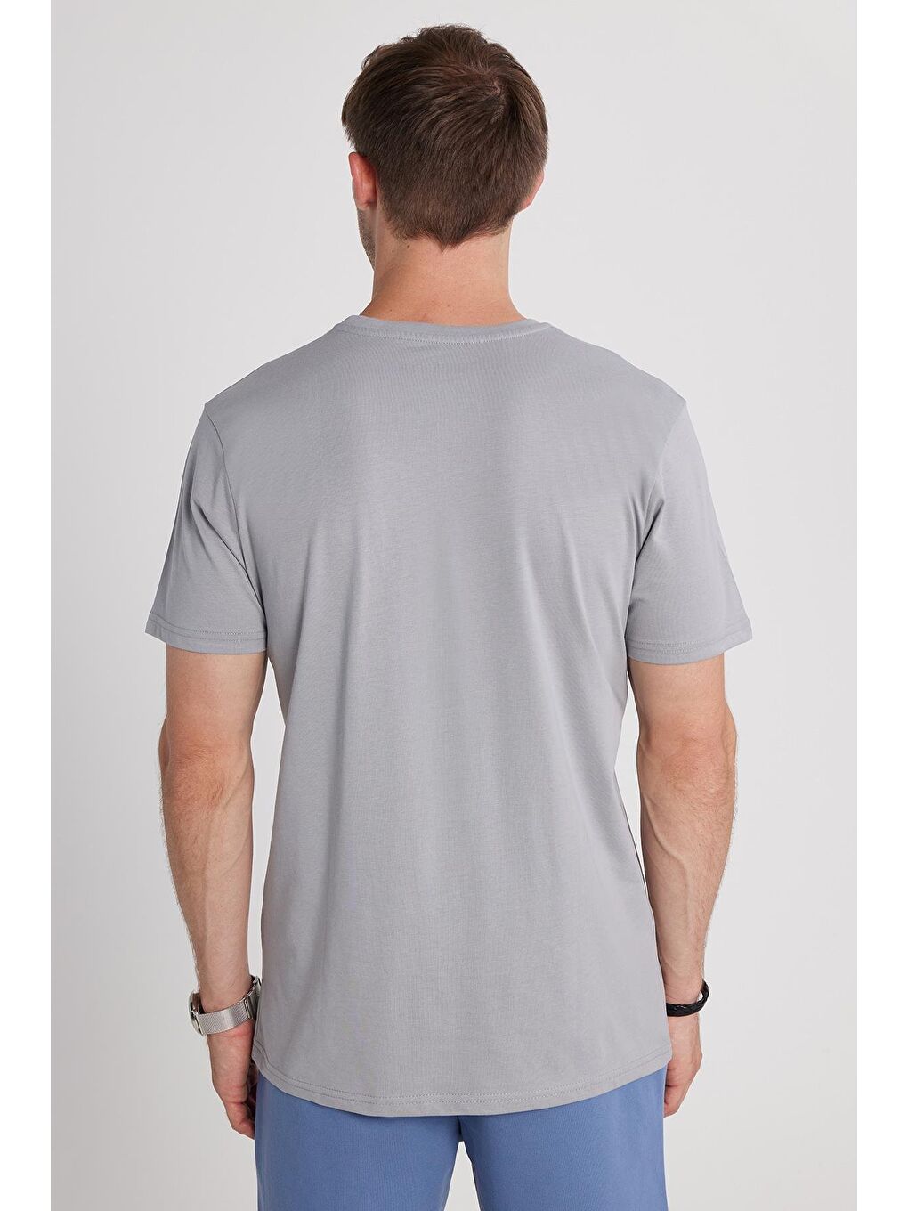 Unisex Slim Fit Dar Kesim %100 Pamuk Yumuşak Dokulu Gri Bisiklet Yaka Tişört-4