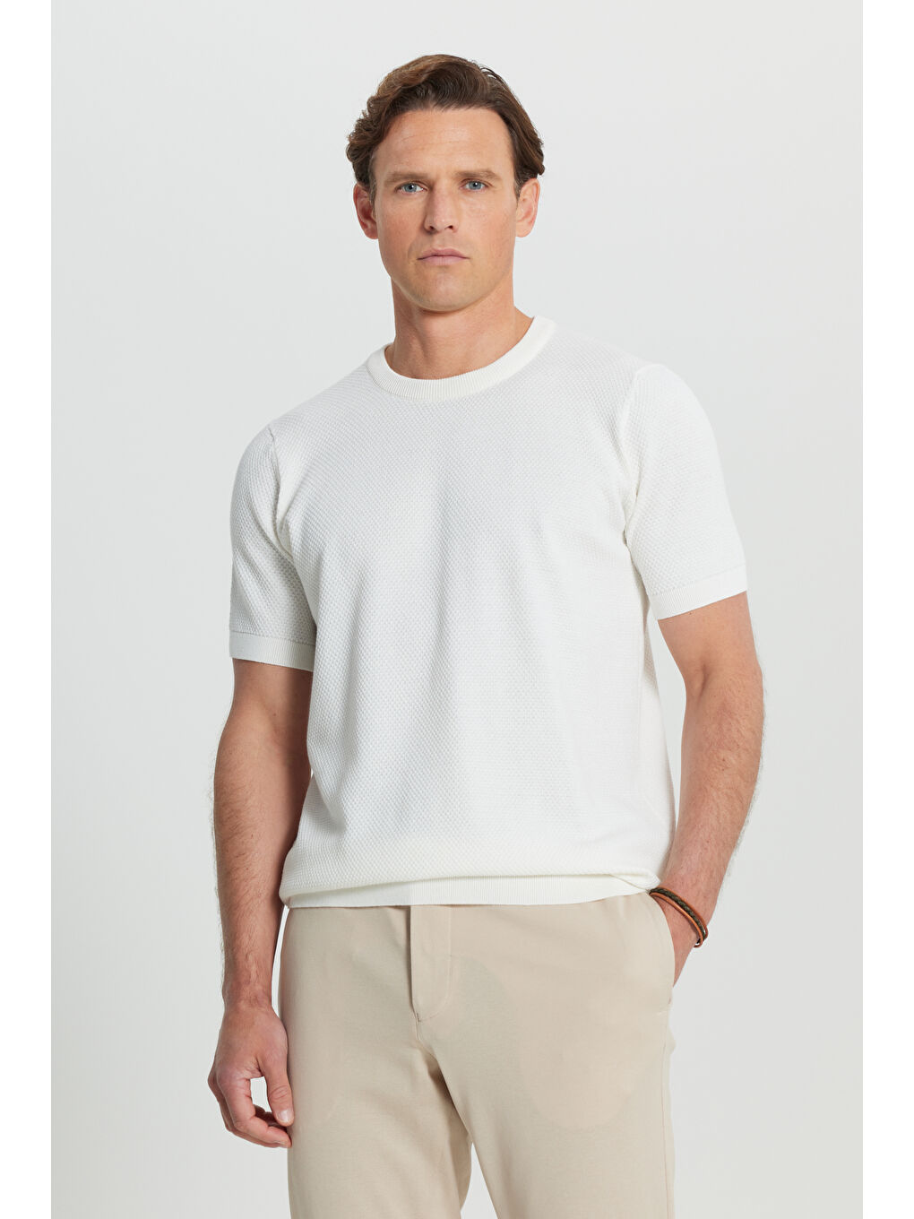 Erkek Ekru %100 Pamuk Standart Fit Normal Kesim Bisiklet Yaka Triko Tişört-2