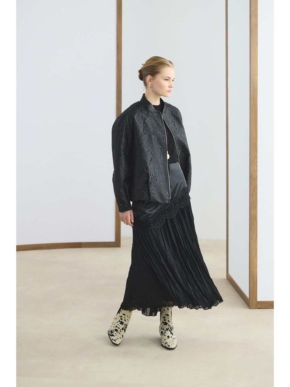 Jakar Balon Form İnce Bomber Ceket Siyah-1