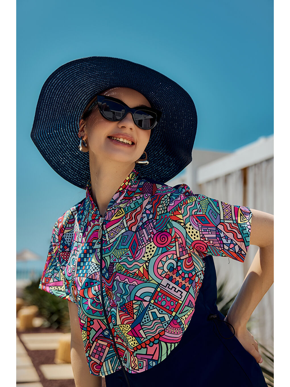 Siyah Önü Kapaklı Paraşüt Kısa Kollu Yarı Kapalı Mayo Nurel R2602-1