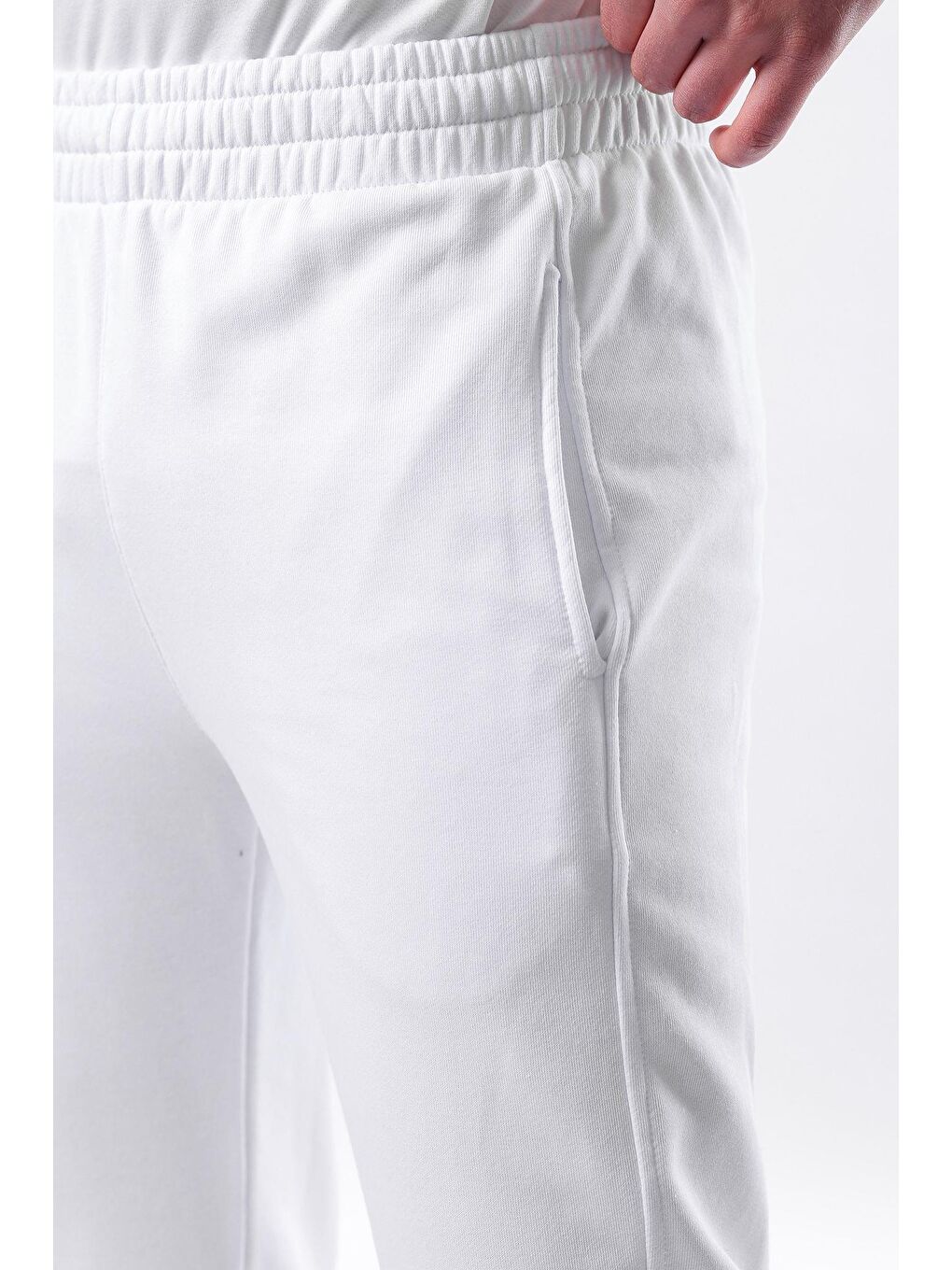 Beyaz Rahat Kesim Erkek Eşofman Altı E6560-6