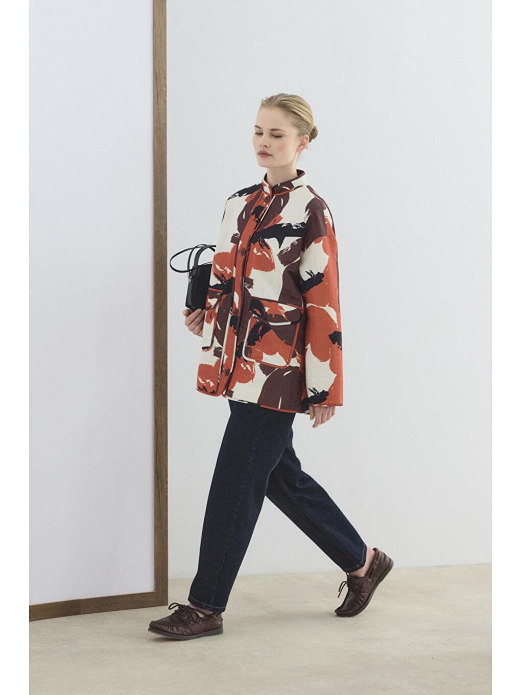 Desenli Hakim Yaka Kapak Cepli İnce Kapitone Ceket Kahverengi-2