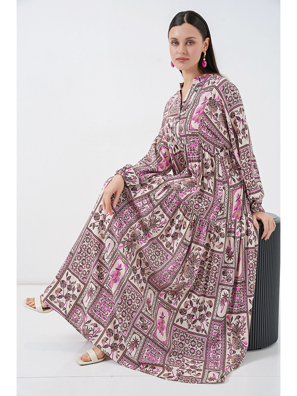 Pembe Kadın Desenli Uzun Tesettür Elbise 2585 - A.Pudra