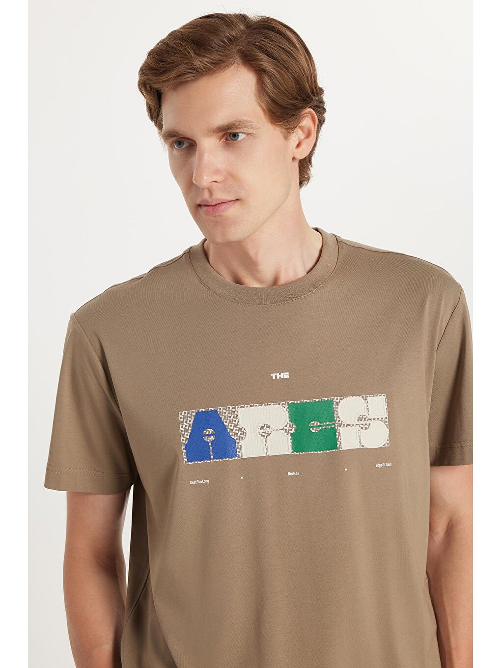 Relax Fit Rahat Kesim Pamuklu Ön Baskı Detaylı Bisiklet Yaka Kahverengi Erkek Tişört
