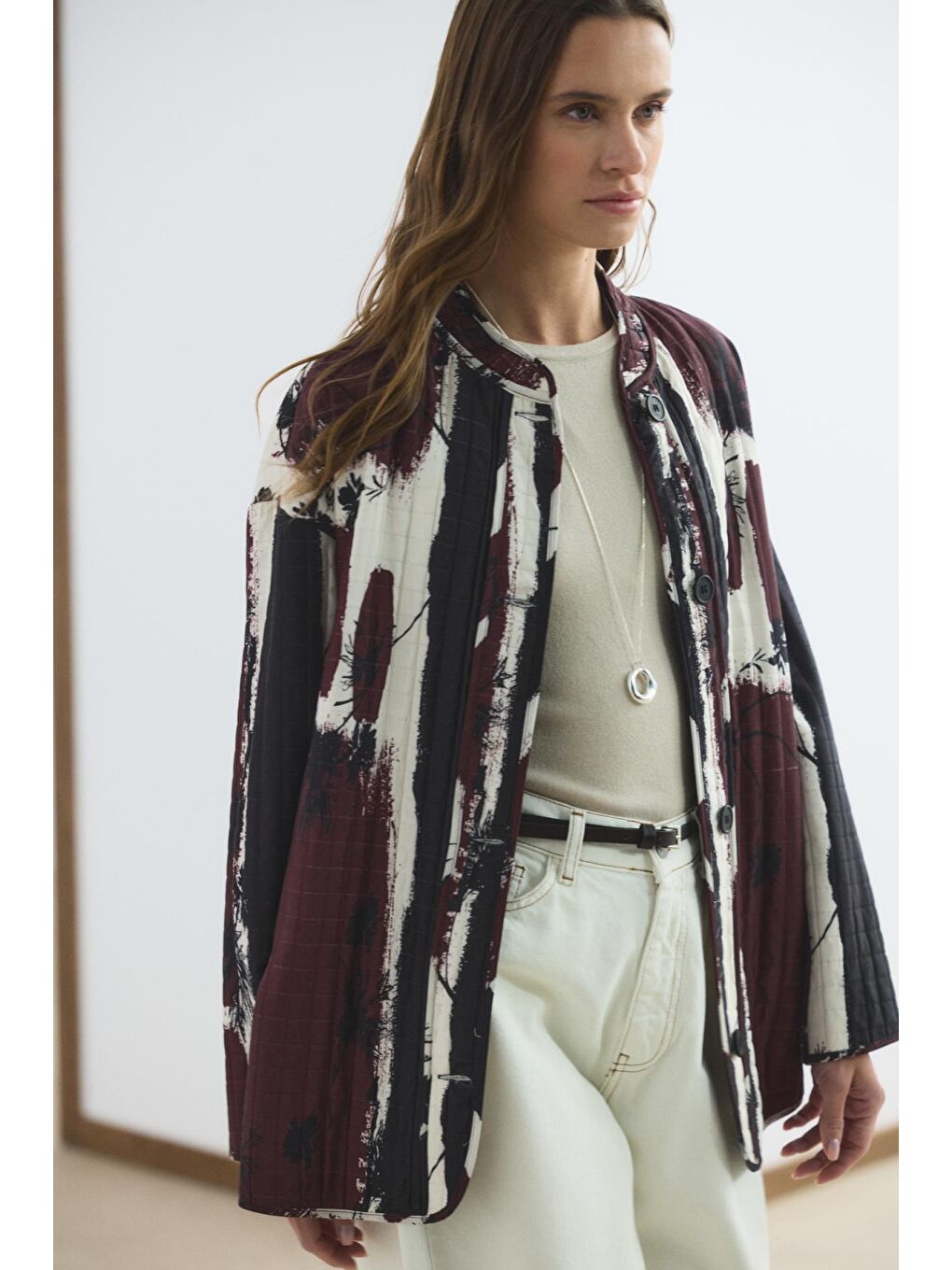 Desenli Hakim Yaka İnce Kapitone Ceket Bordo-2