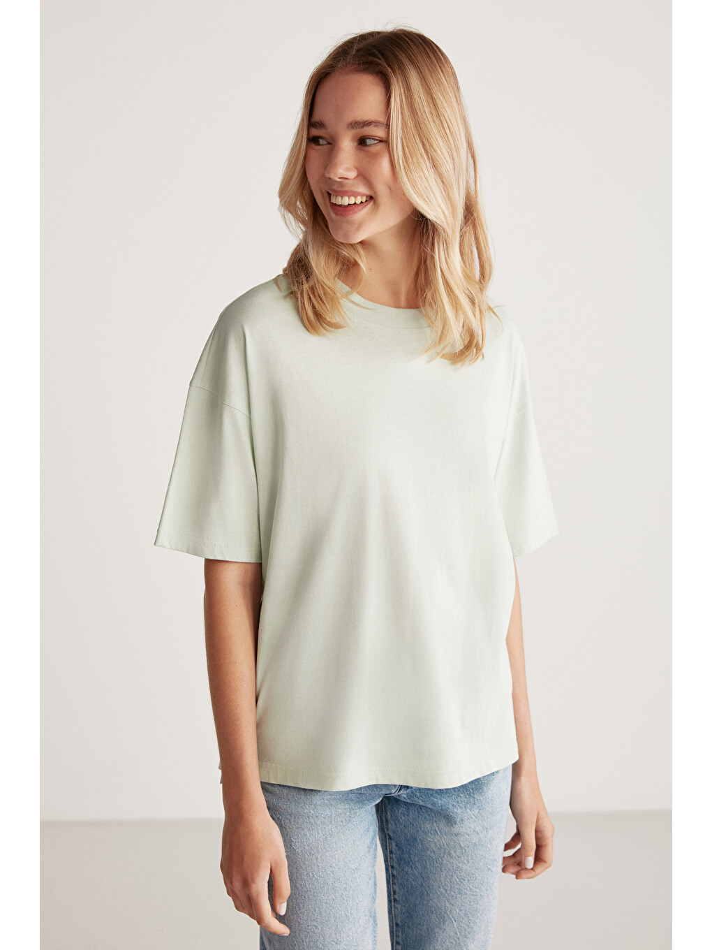 Yeşil Jemmy Kadın %100 Organik Pamuk Relaxed Fit Yırtmaçlı Yuvarlak Yakalı MİNT YEŞİL T-Shirt-3