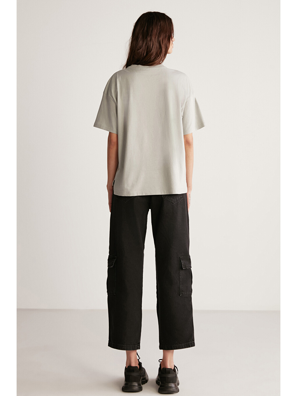 Gri Jemmy Kadın %100 Organik Pamuk Relaxed Fit Yırtmaçlı Yuvarlak Yakalı AÇIK GRİ T-Shirt-5