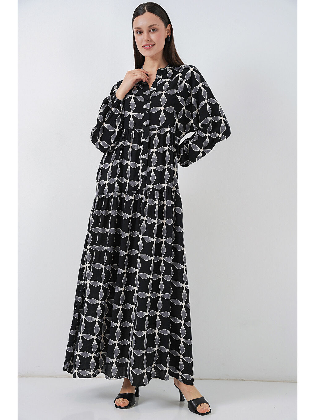 Kadın Desenli Uzun Tesettür Elbise 2585 - Siyah1-1