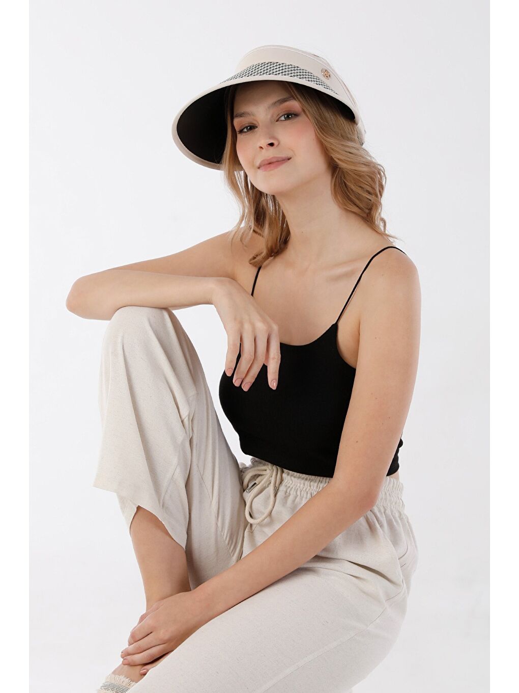 Bej Kazayağı Desenli Siperli Ayarlanabilir Hasır Şapka-1