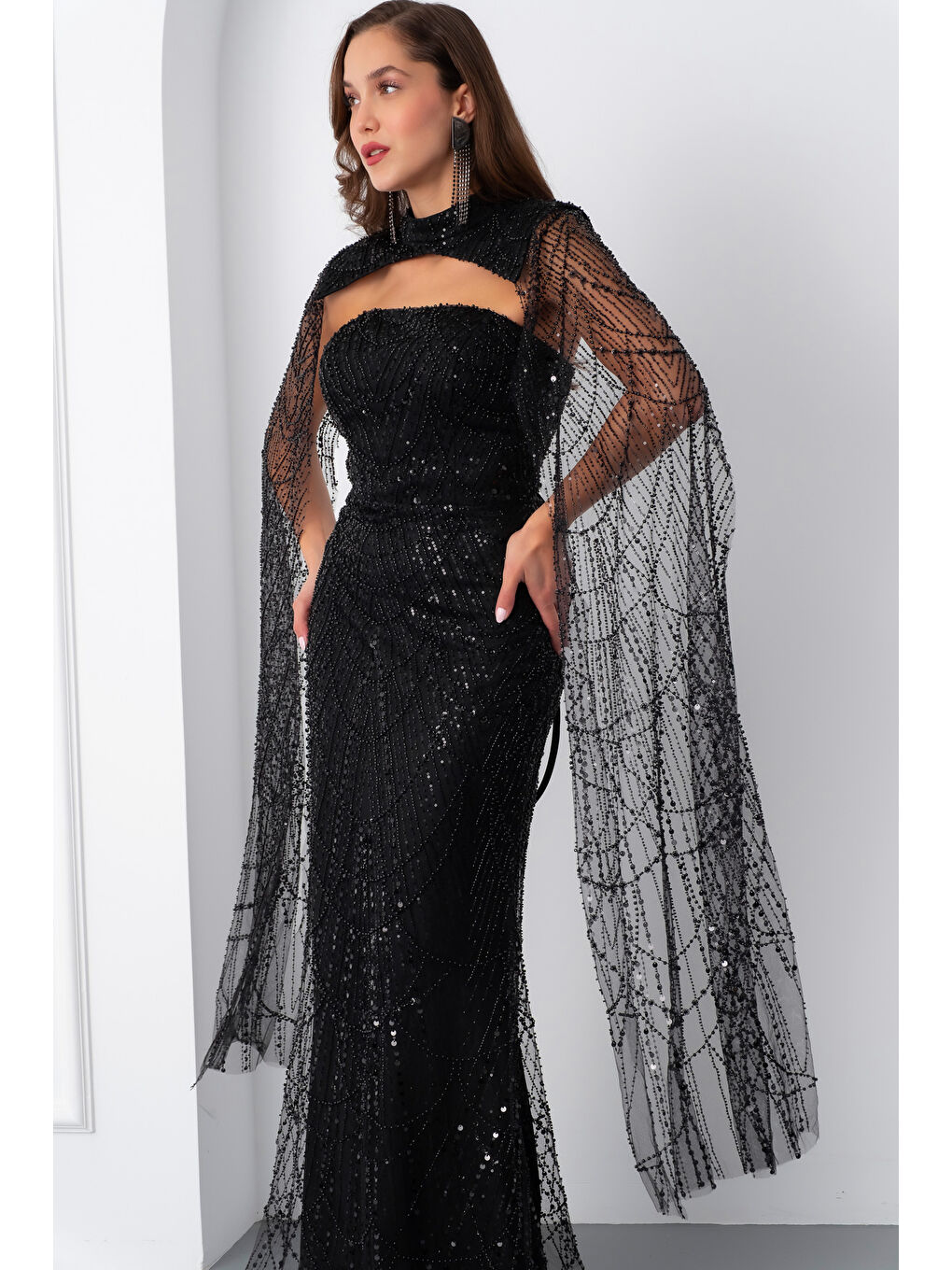 Kadın Siyah Şallı Uzun Kol Dik Yaka Boncuklu Abiye-2