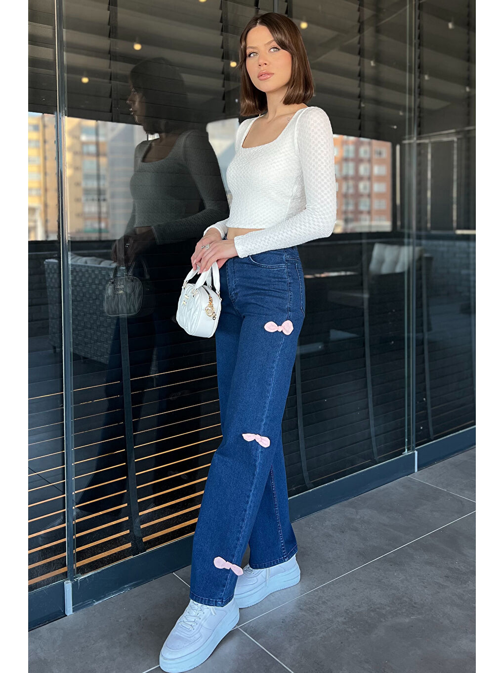 Lacivert Fiyonk Detaylı Yüksek Bel Bol Paça Kadın Jean Pantolon-1