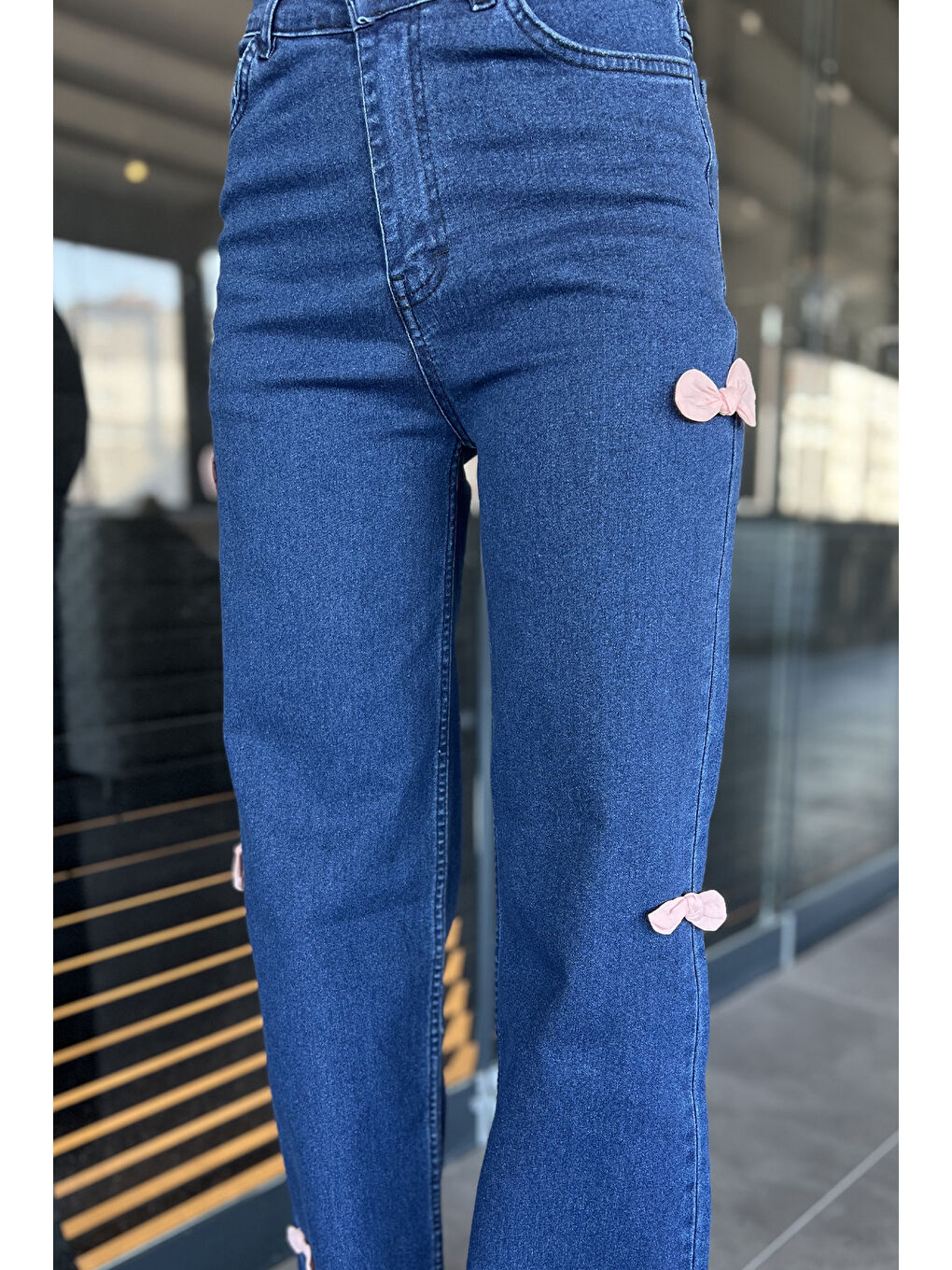 Lacivert Fiyonk Detaylı Yüksek Bel Bol Paça Kadın Jean Pantolon-3