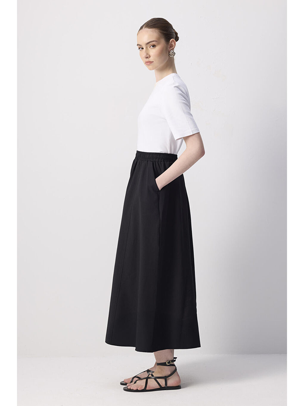 Siyah Beli Büzgülü Dokuma Etek-2