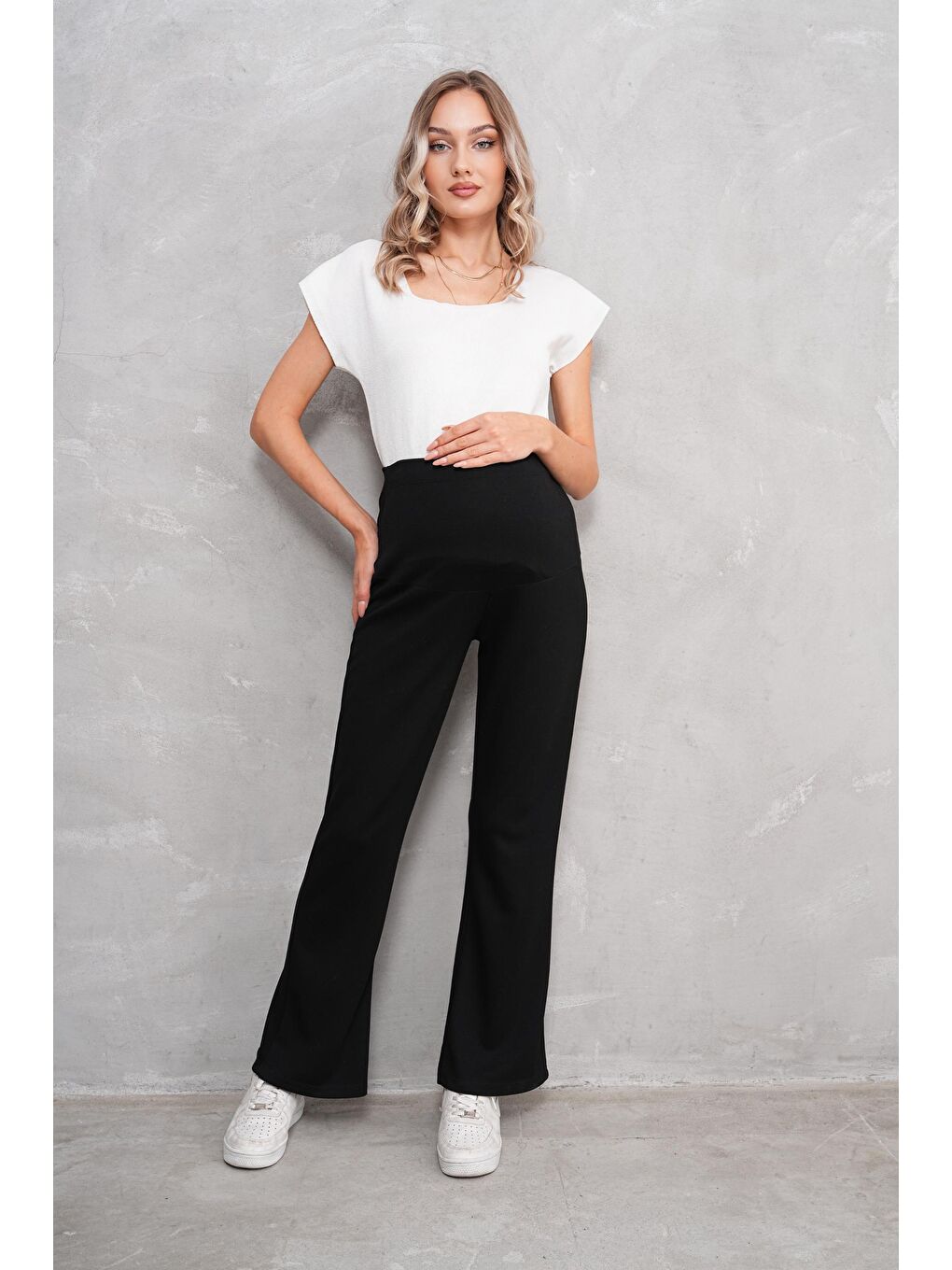 Siyah Hamile ve Lohusa İspanyol Paça Bel Ayarlanabilir Modal Kumaş Eşofman Altı-1